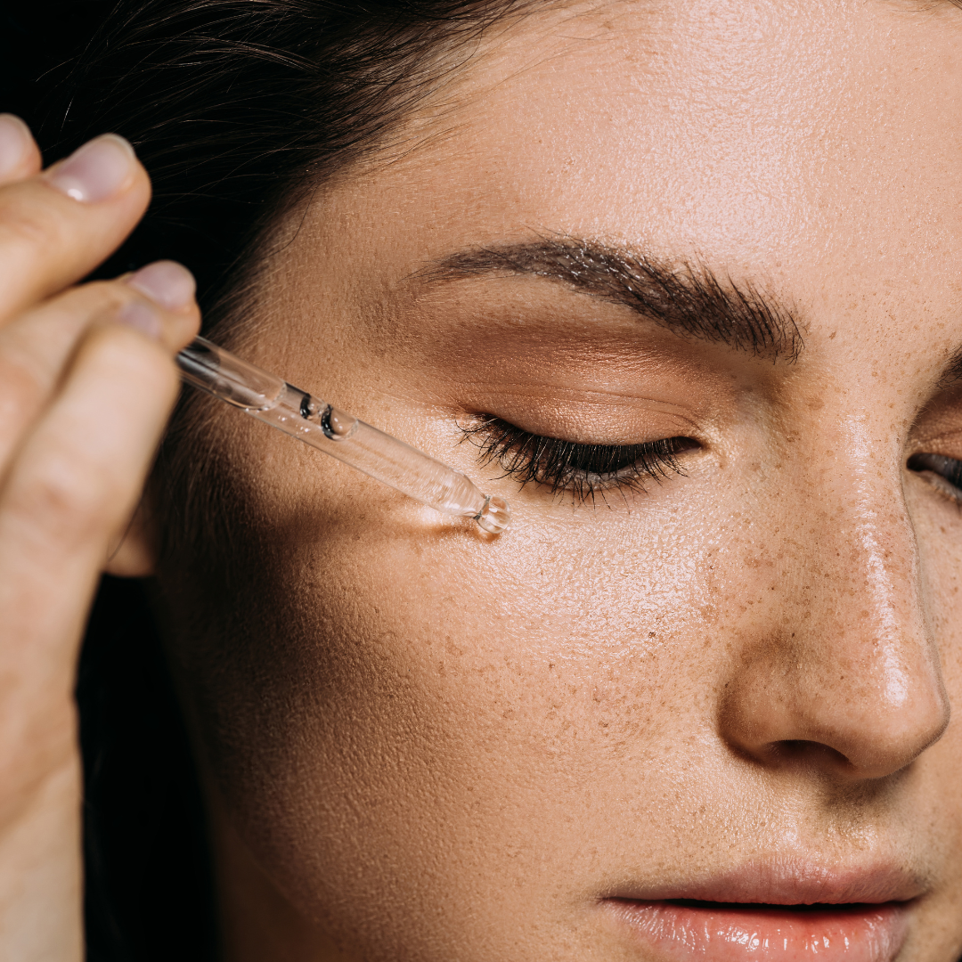 MEDIGLOW™ Under-Eye Serum Kit