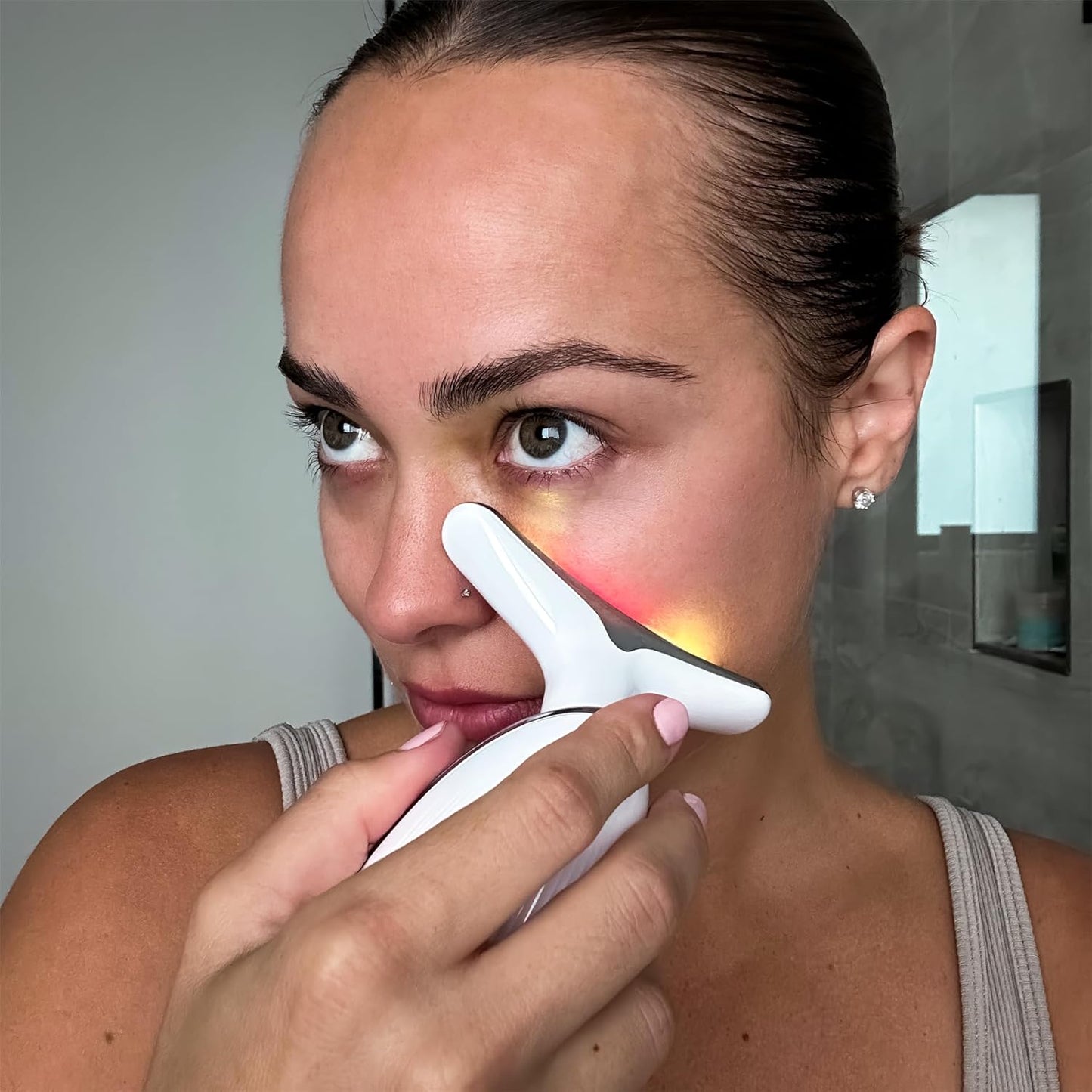 MEDIGLOW™ 7 In 1 LED Light Facial & Neck Sculptor